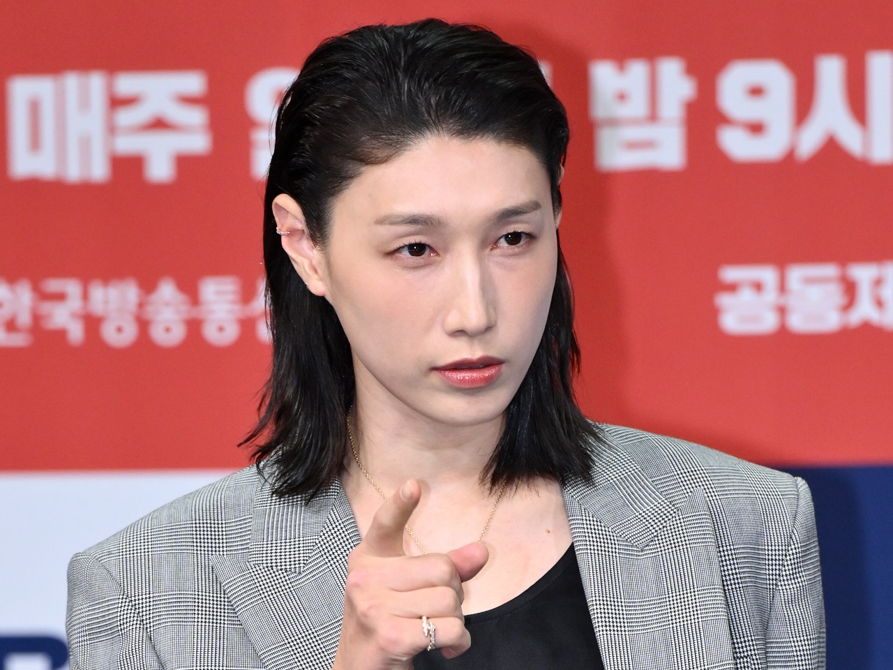 新人監督となった“バレー女帝”キム・ヨンギョン、負けたら「泳いで帰れ」と叱咤した日韓戦の結末は？