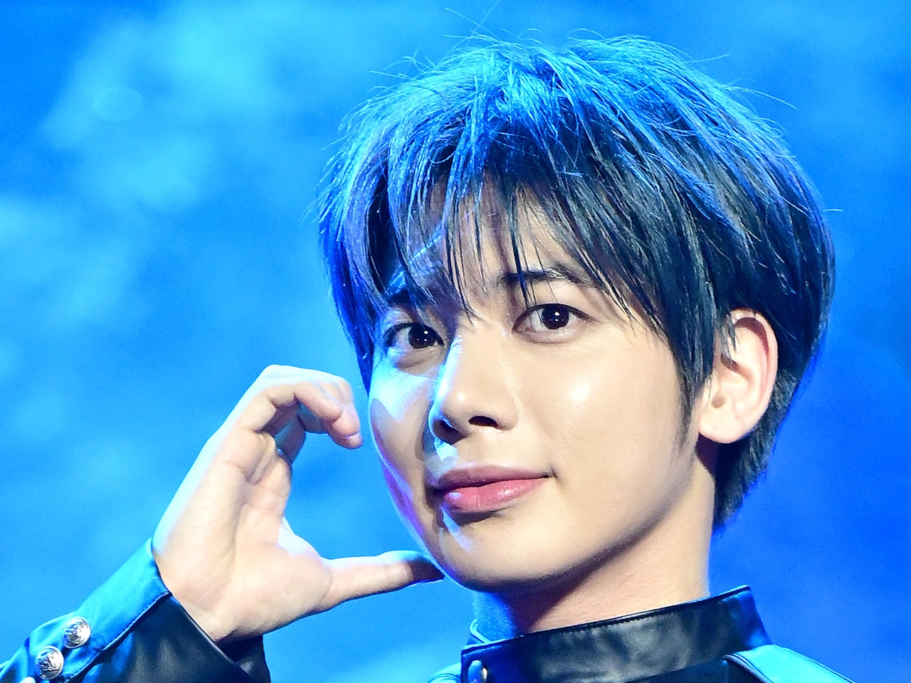 TXT・テヒョン、社内唯一の性格“T型”に!?新入社員として孤軍奮闘し笑い届ける