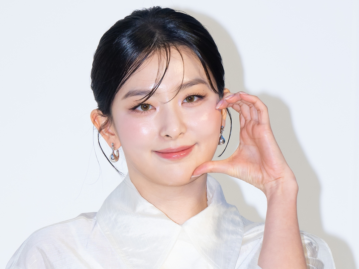 「勝利の妖精になる」Red Velvet・スルギ、韓国プロ野球始球式に登板へ！全力応援を宣言