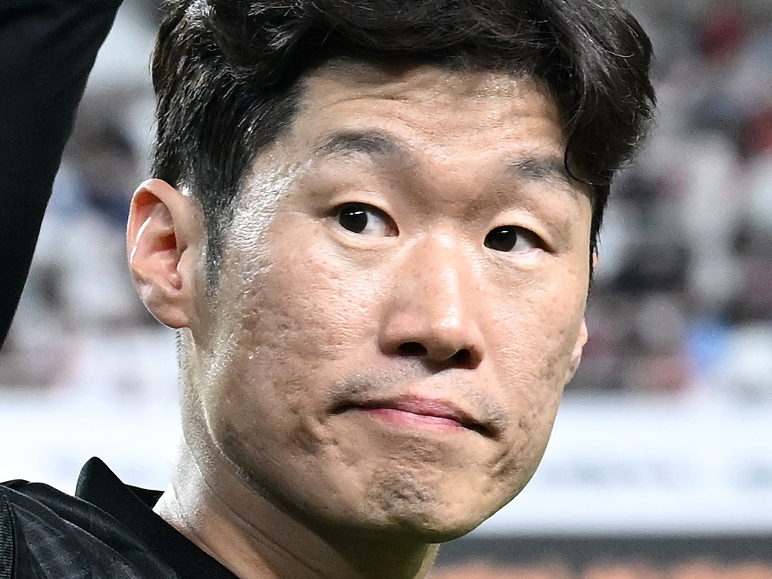 えっ…なぜ？マンUが「パク・チソンの軍服姿」を突如公開、韓国ファン絶賛「感動的だ」【画像】