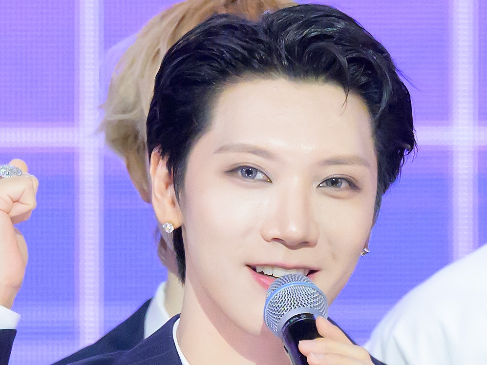 NCT・テン、イタリアで過ごす夜は映画のよう…タンクトップから見せた腕のタトゥー「見惚れた」【PHOTO】