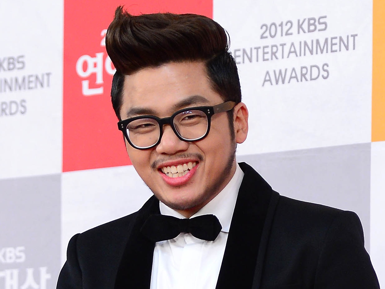 「ただの精神病者と罵倒するのか？」“グループ脱退強要”暴露の韓国歌手、事務所反論に再反論のドロ沼