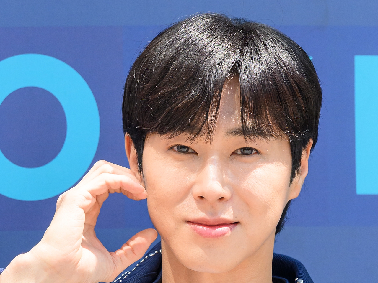 東方神起・ユンホ、ソロAL『I-KNOW』への期待を膨らませる！スポイラーポスター公開