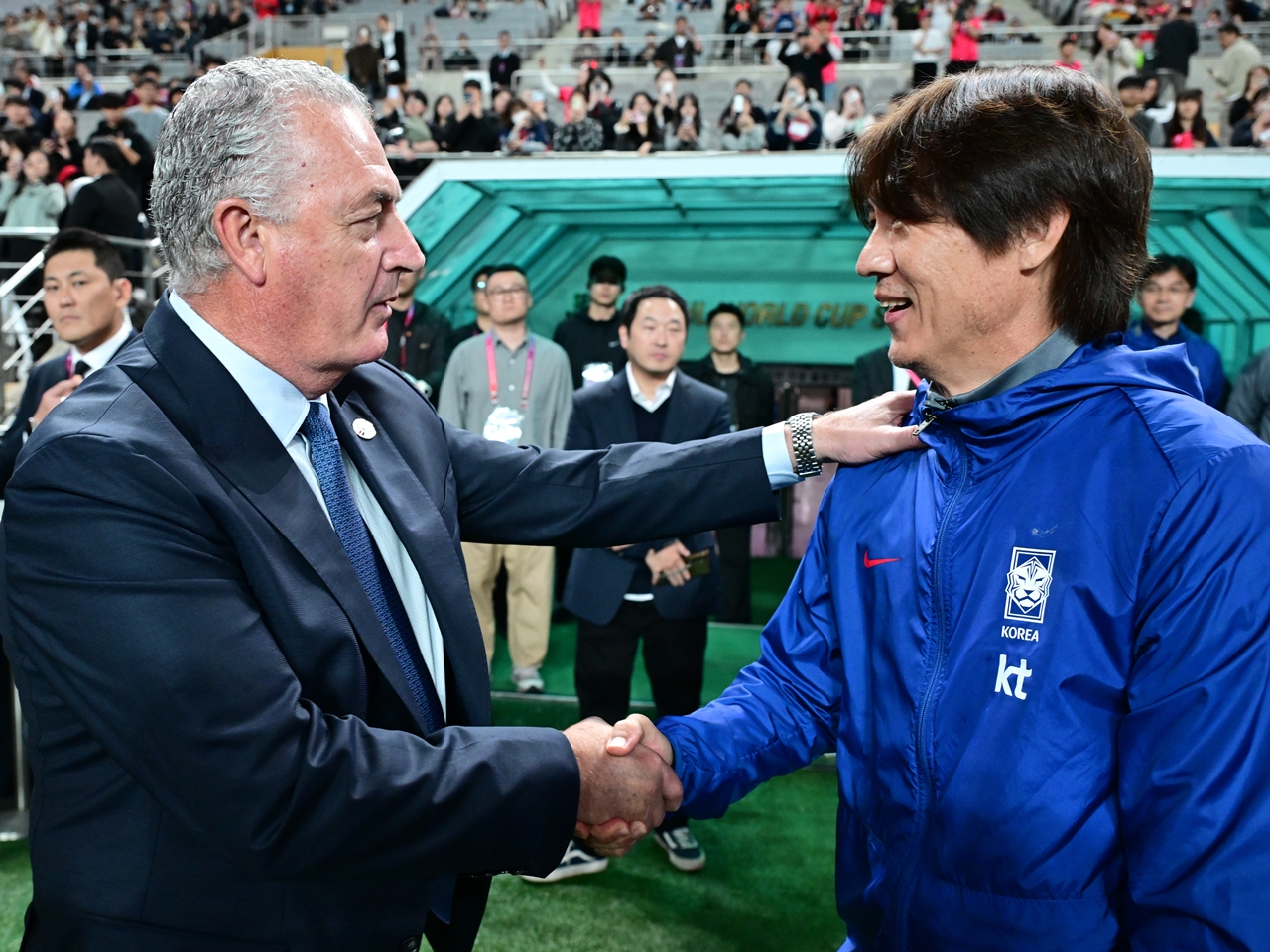 日本と2-2ドローも韓国に0-2完敗　パラグアイ監督が語る“日韓比較”「日本がより攻撃的。韓国は…」