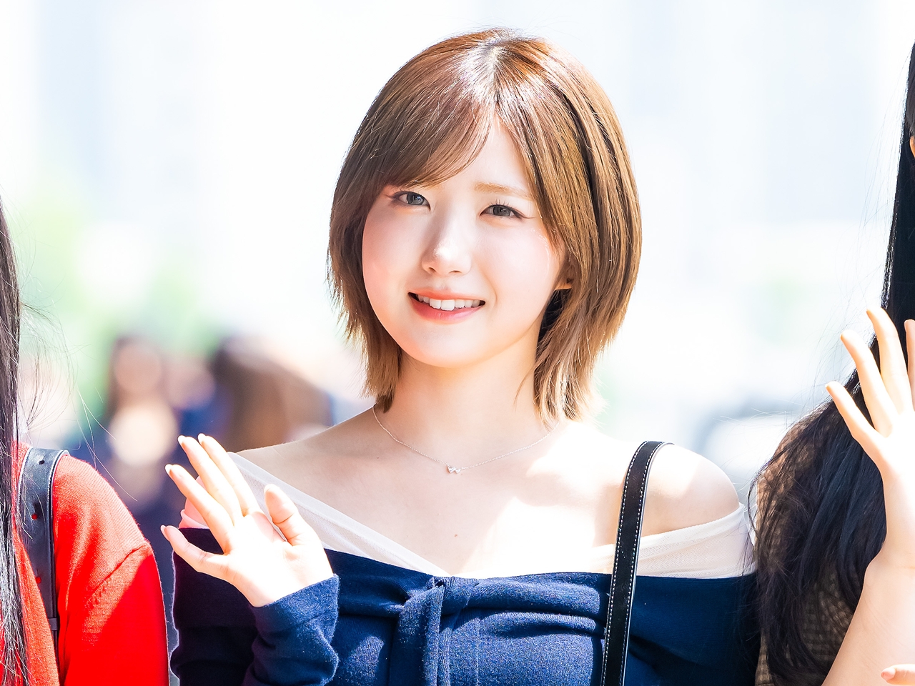 元AKB48本田仁美、愛らしい表情からは想像できないボリューム感…タンクトップ姿が話題【PHOTO】