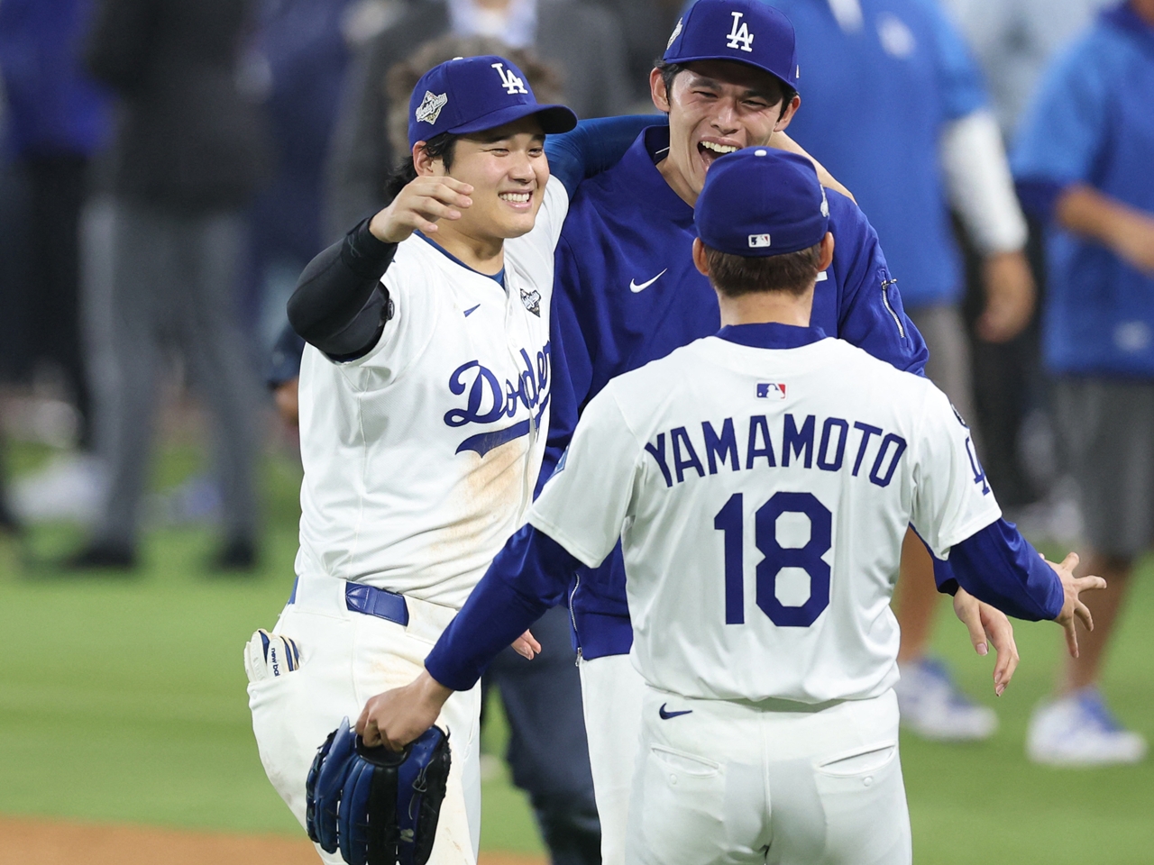 「主人公はもちろん、“野球の神”オオタニ」韓国紙も衝撃！大谷翔平2HR＆9出塁に興奮隠せず