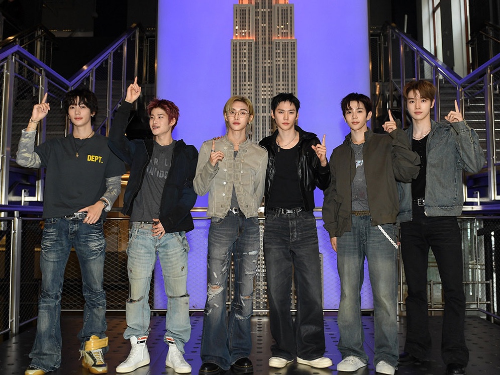 RIIZE、米ニューヨーク『エンパイア・ステート・ビル』をチームカラーに点灯「夢がさらに大きく、鮮明になった」