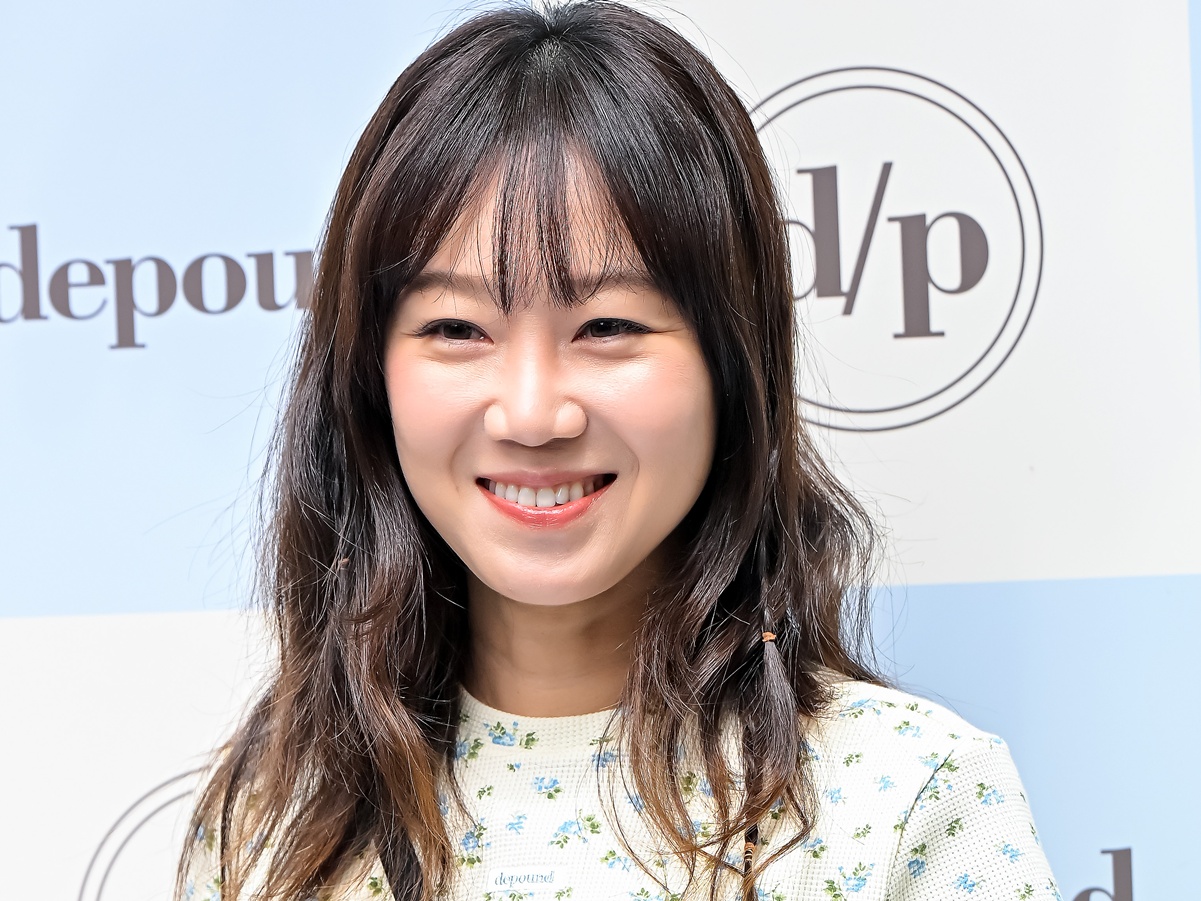 日本での旅行写真で“妊娠説”に終止符…女優コン・ヒョジン（45）の近況SHOTに注目【PHOTO】