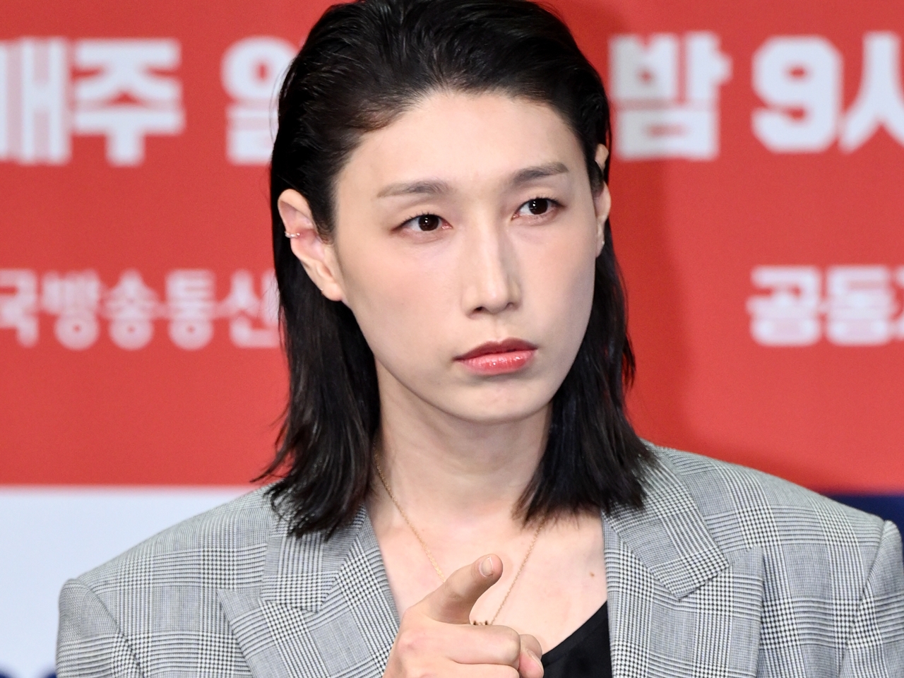 日本に負けたら「泳いで帰れ」発言もあったが…韓国で“バレー女帝”主演バラエティが大人気のワケ