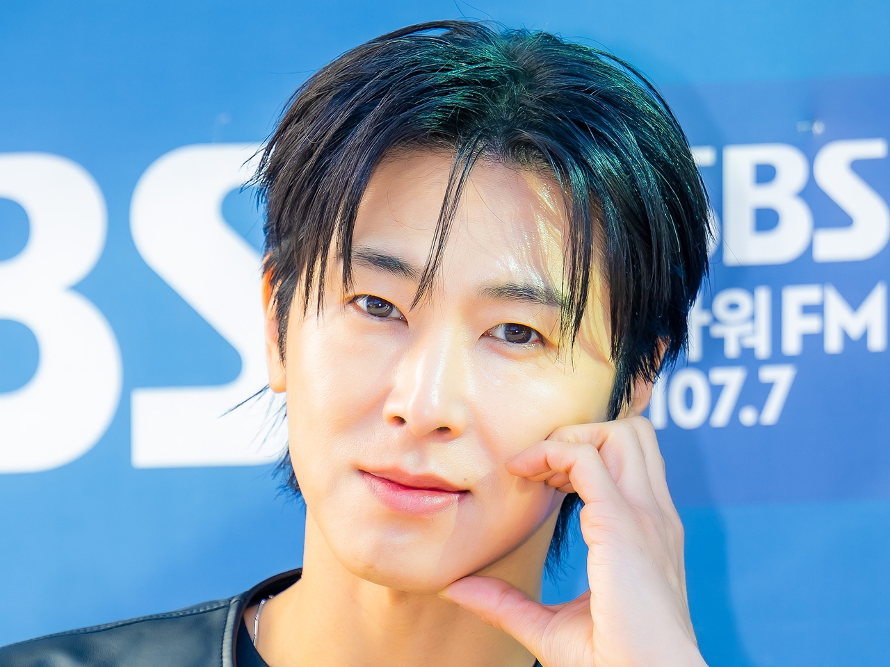 BTS（防弾少年団）、デビュー7周年記念“家族写真”公開へ「ピンク少年団