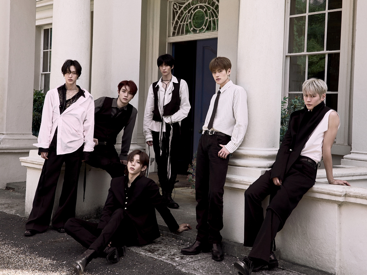 k*6様 straykids ストレイキッズ ナイキ トッテナム コラボ スキズ 日本代表加入のトッテナム、人気K-POPグループStray Kidsと異色コラボ