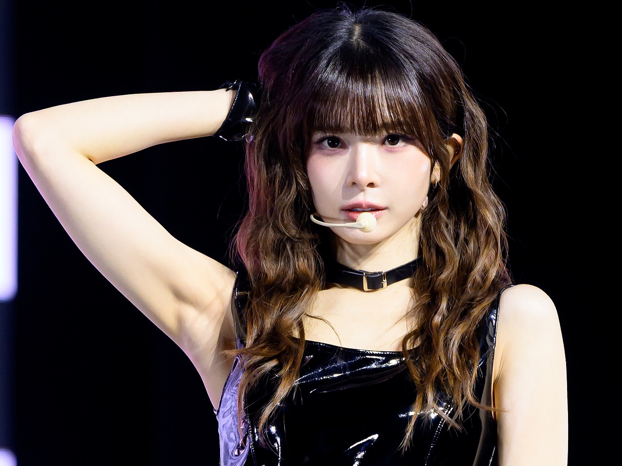 K-POP最多“24人組”ガールズグループの日本出身メンバー、活動中断…カムバックから4日後「全日程に不参加」