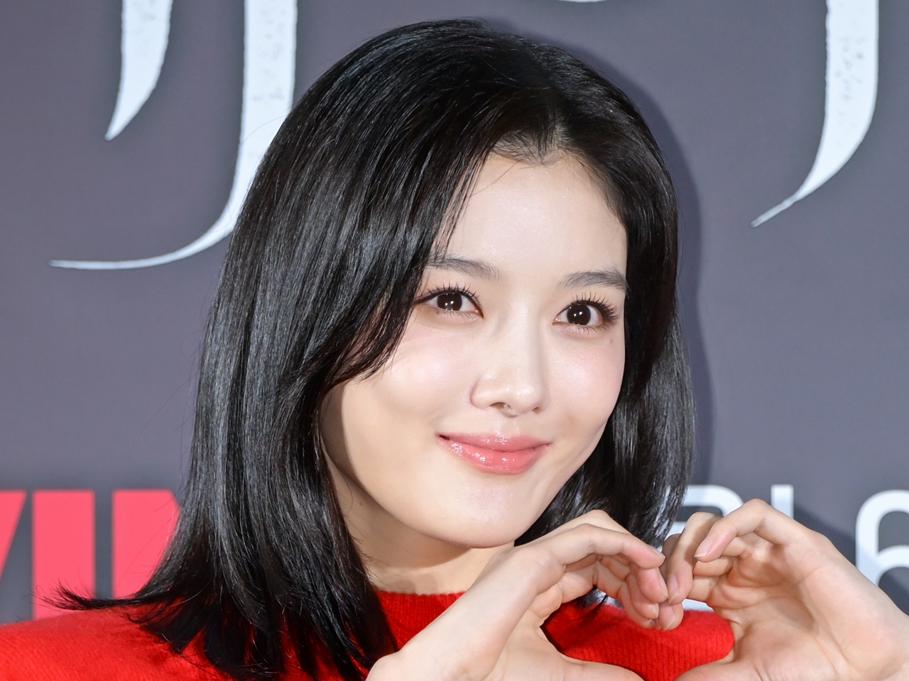 子役出身女優キム・ユジョン、『親愛なるX』での強烈な演技が連日話題！壊れた内面の表現が好評