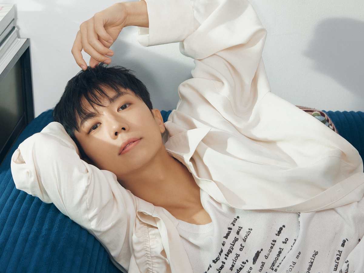 2PM・ウヨン、日本ソロデビュー10周年！初のベストALタイトル＆ジャケットイメージ公開