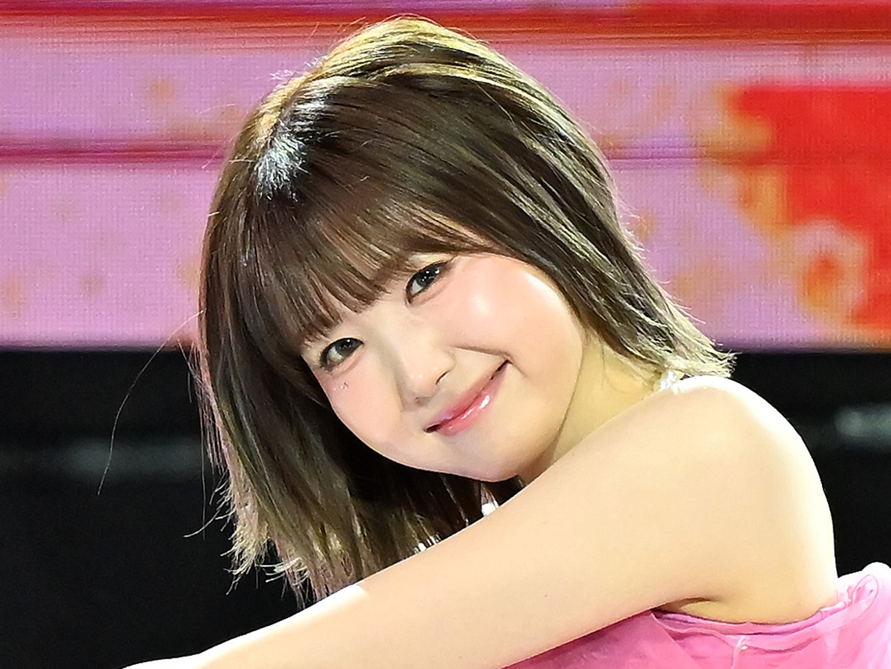 「イ、イケメン！」「激メロい」本田仁美、ギャップ炸裂の“メンズライク”SHOTに沼落ち…【PHOTO】