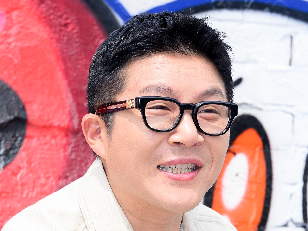 韓国人気タレントの“暴力団関与説”暴露者、強気の姿勢を示し続ける「法的措置を避けない」