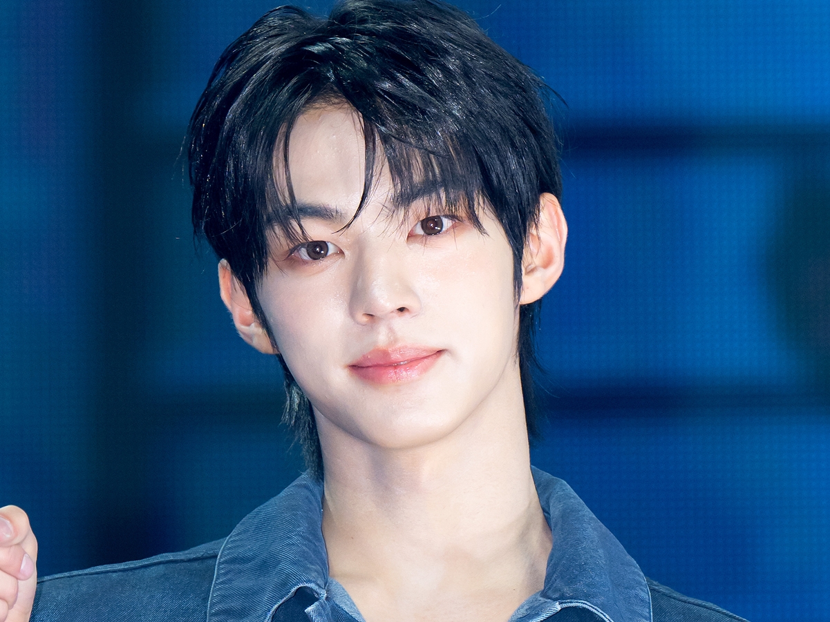 「遭遇したかった」TWS・ドフン、“変装なし”で東京のイルミネーションを満喫！オフショットに注目【PHOTO】