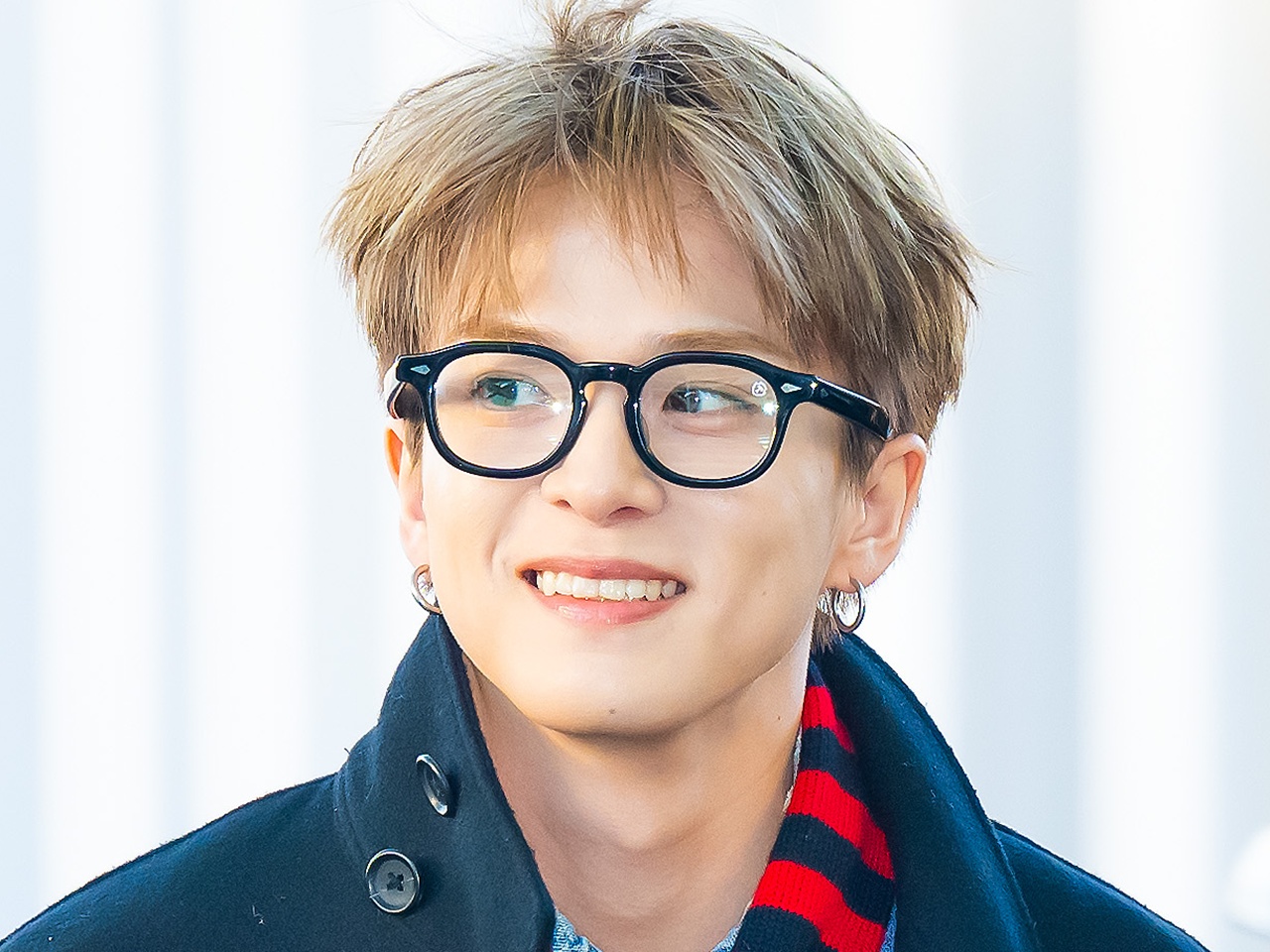 TREASURE・アサヒ、日本の街並みに溶け込む姿が“エモすぎる”と反響続々「彼氏感すごい…」【PHOTO】