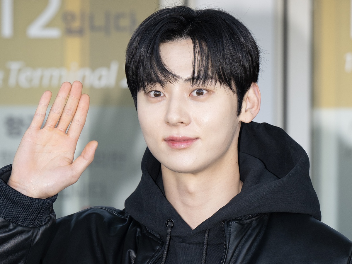 日本公演も！除隊果たしたファン・ミンヒョン、約2年ぶりとなるファンミーティング開催決定