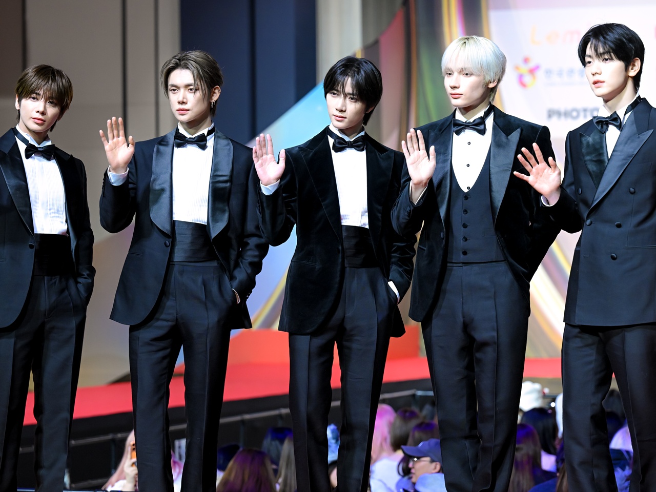 TOMORROW X TOGETHER、グローバルヒット証明！『Beautiful Strangers』がSpotifyで1億回再生突破