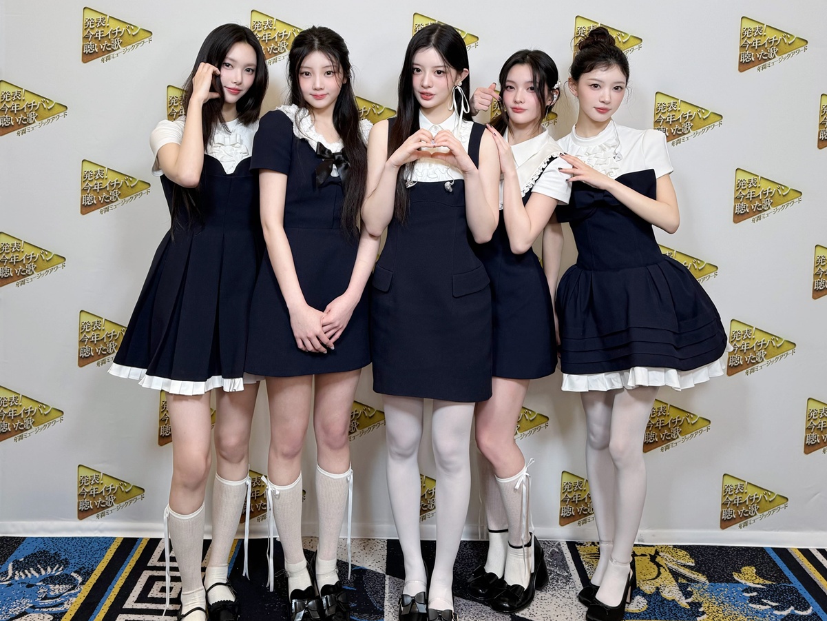 ILLIT、『年間ミュージックアワード』に2年連続出演！『Almond Chocolate』『Magnetic』スペシャルメドレー披露