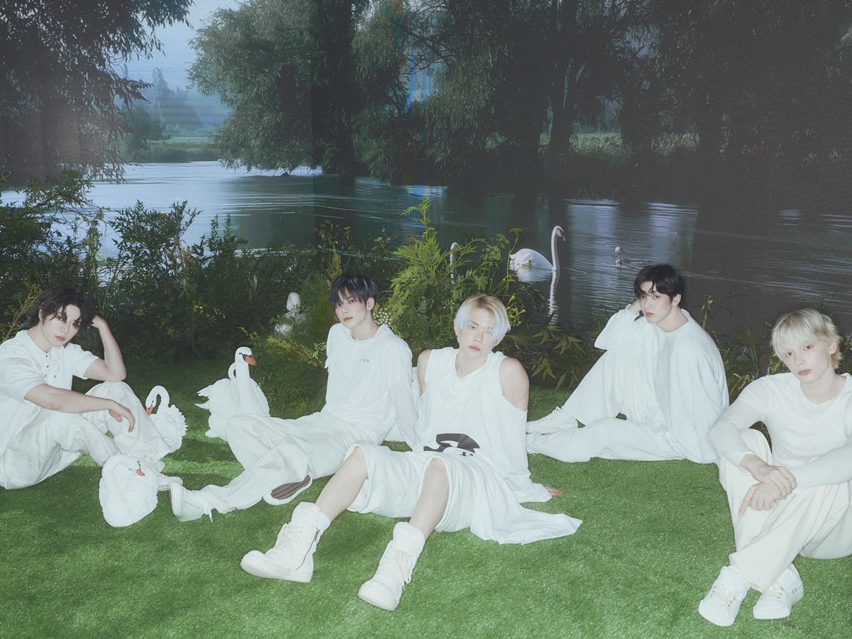 TXT、HYDEとコラボ！『SSS (Sending Secret Signals) (feat. HYDE)』 デジタルリリース決定