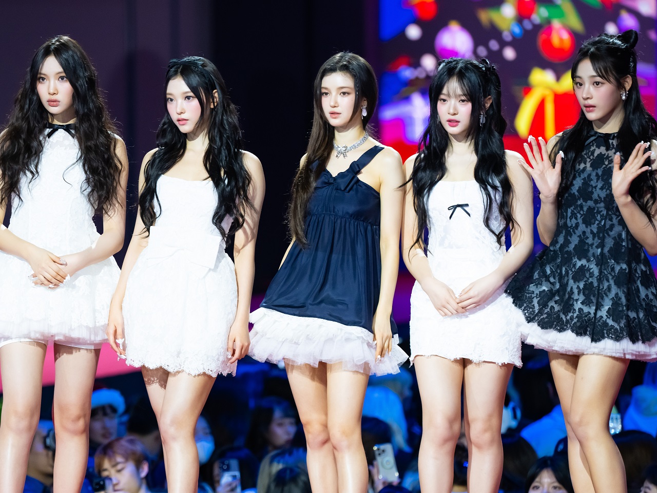 出ていくときも復帰のときも“一方的に通告”　NewJeans、「感情的な宣言」だけで復活は可能なのか