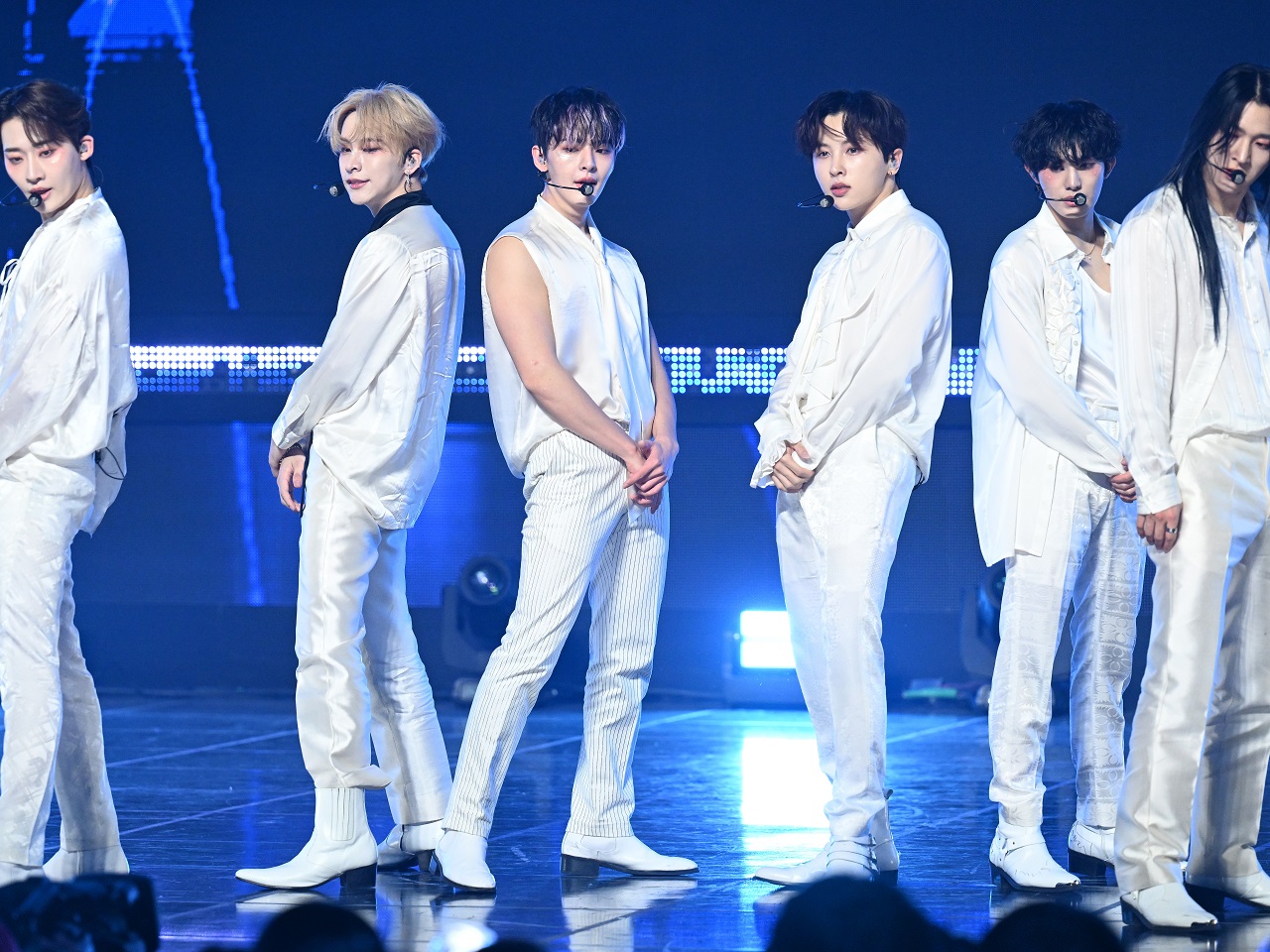 日本活動中に交通事故に遭うアクシデントもあった韓国ボーイズグループ、専属契約が“今年で終了”と報道