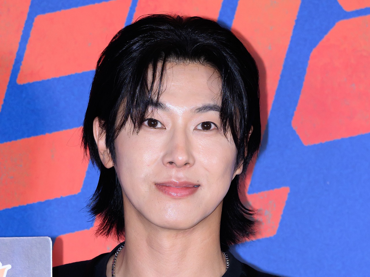 東方神起・ユンホ、“レッスンミーム”から演技絶賛の新ドラマまで語る「コメントは全部見ている」