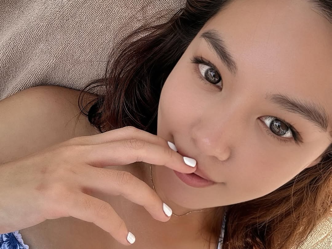 水着からのぞく“たわわボリューム”に「100万ドル」の声、ウォンビンの姪演じた女優が健康的な肉体披露【PHOTO】