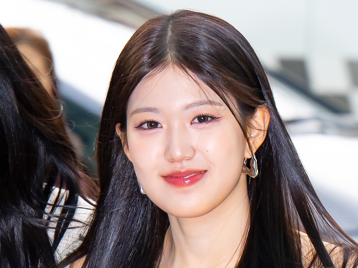 日本人メンバーも所属のizna、ユン・ジユンが健康上の理由で活動休止