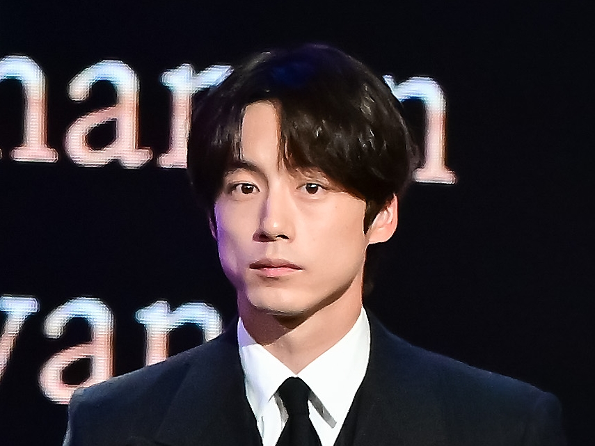 “二股疑惑”が韓国でも大きな波紋、坂口健太郎が「アジアスター賞」受賞後に吐露したリアルな胸中
