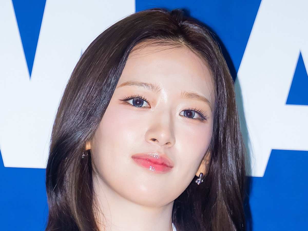 IVE・ユジンの“メイク落とし”姿に悶絶者続出！自然体ショットでも輝く完璧ビジュ「一番カワイイ」【PHOTO】