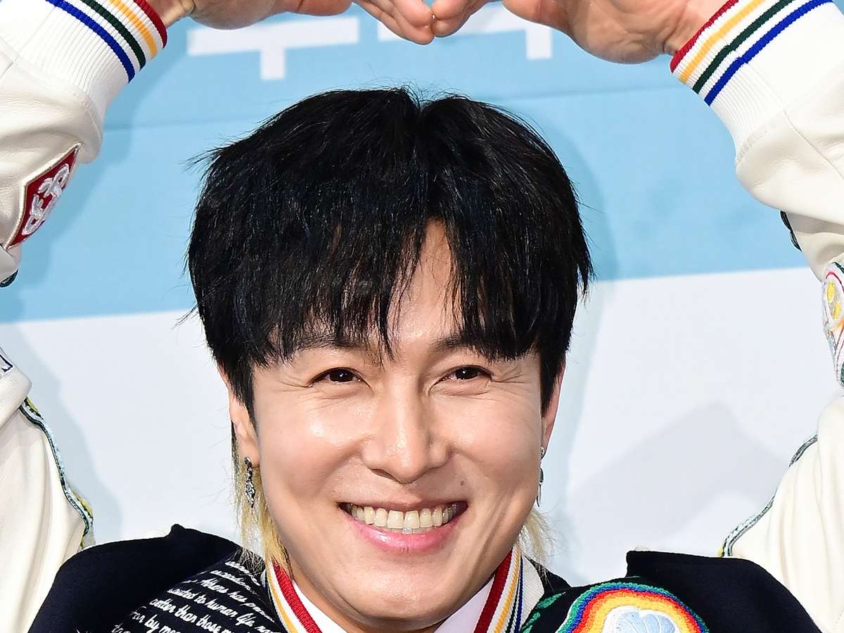 「日本で俳優をするために芸能界に…」韓国第1世代アイドルが“バラエティ拒否”発言を釈明