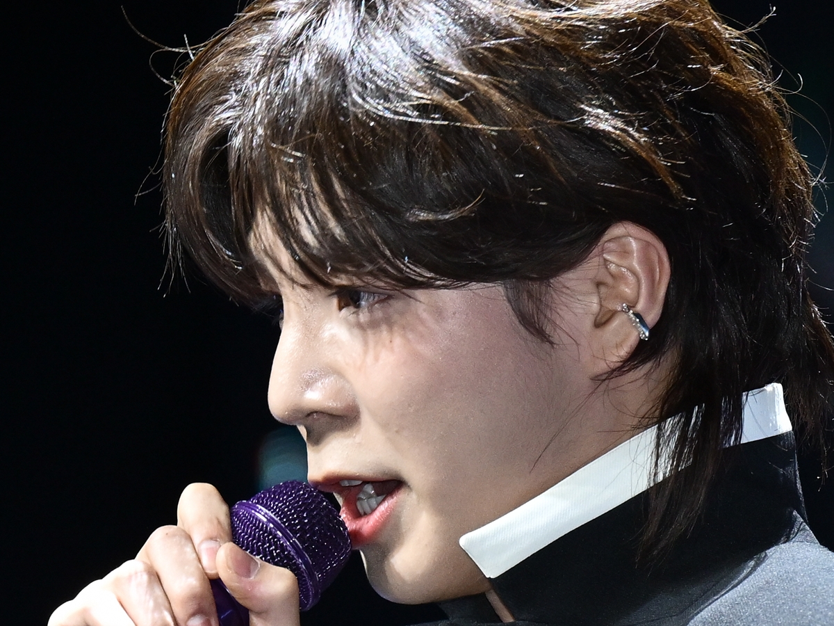 「兵役自粛」の可能性も賛否両論…16歳無免許運転で脅迫被害、中学生でデビューの韓国“神童”歌手