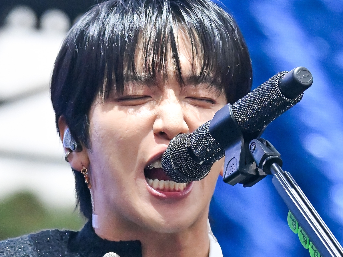 ついに結婚？大人気アーティストの“返し”が話題に　日本でも一世を風靡した韓国バンドのフロントマン