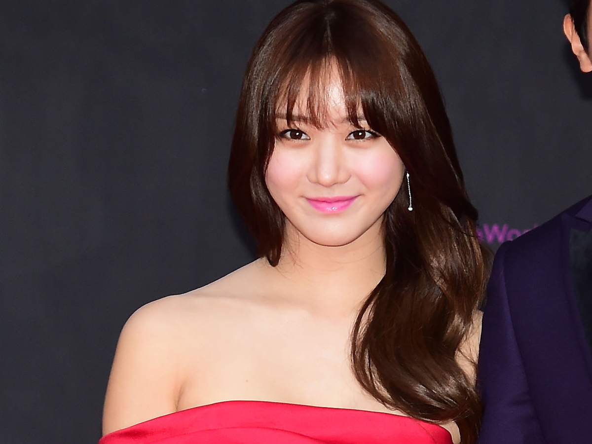 メリハリ肉体にショートパンツから伸びる美健脚　双子育てる韓国シンママ女優の完璧ボディ【PHOTO】