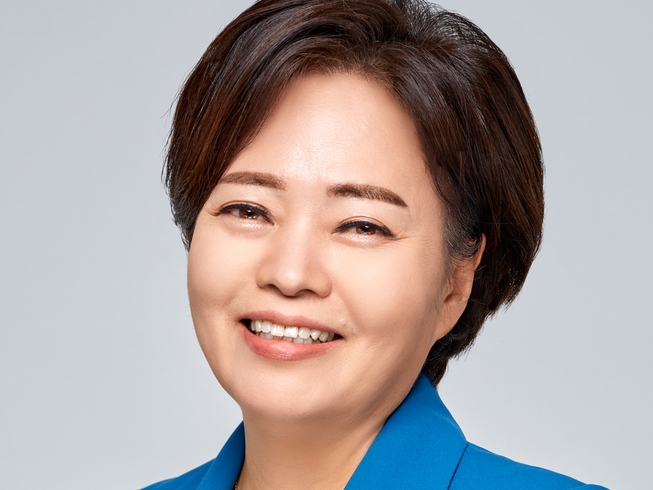 ラブホ密会・学歴詐称の余波で疲弊する行政現場　韓国でも5年間で21万件超の公務員被害