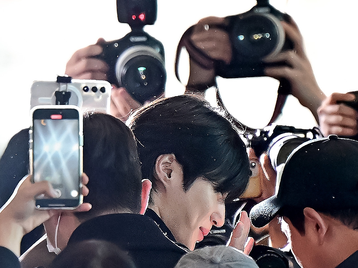 “警護される側”にも問題アリ、イケメン俳優の「過剰警護」で初の判決　韓流スターの空港ショットも減少か