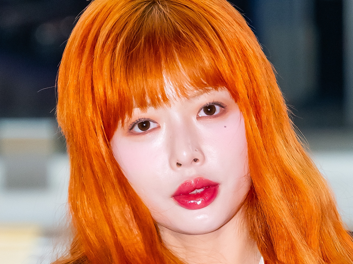 一糸まとわぬ“過激写真”を削除、 韓国元アイドル歌手に「不快」の声　結婚後の大胆行動に不安と懸念