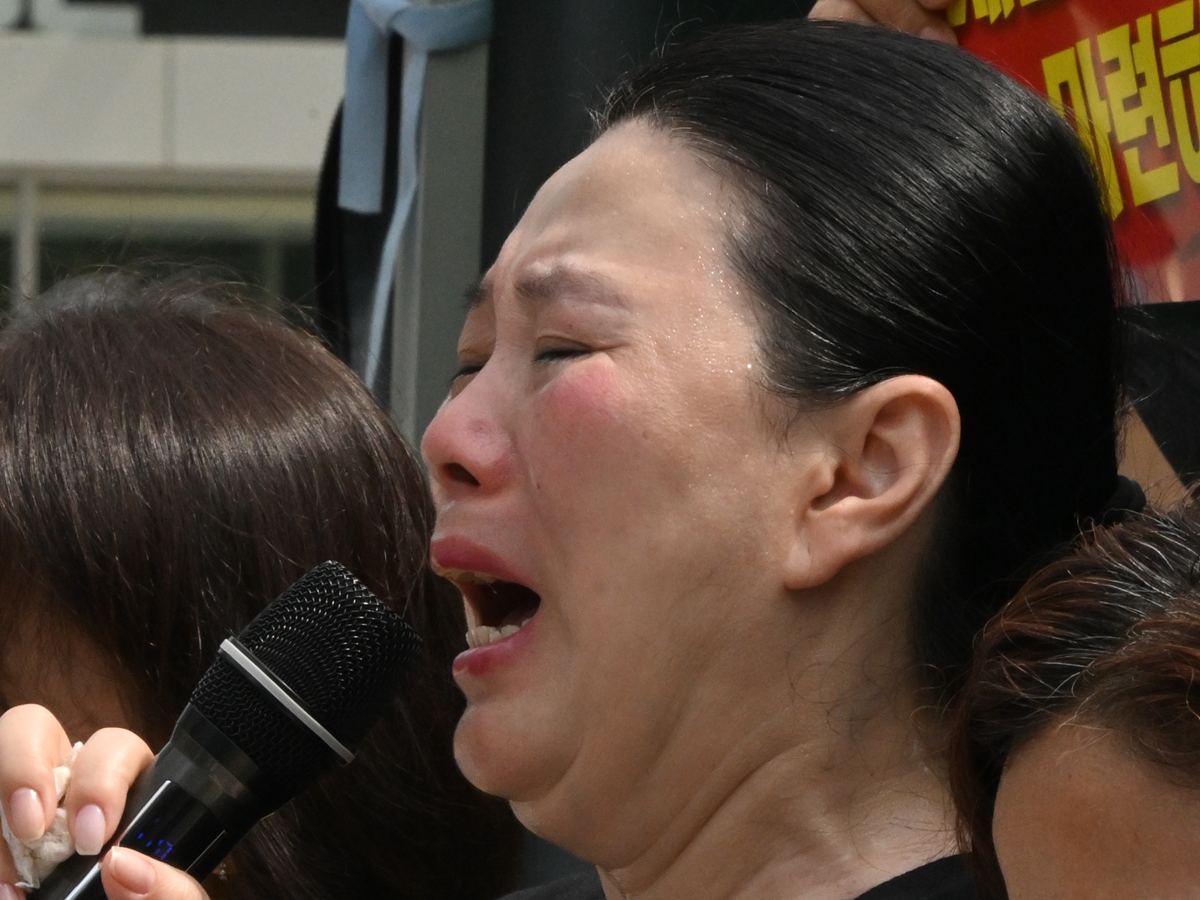 娘を奪われた母「私はすでに死んだも同然」…韓国気象キャスターの悲劇とTV業界の闇に断食で抗議