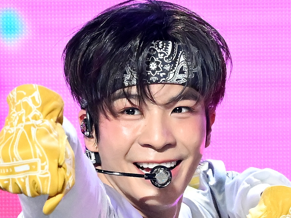 「国民の孫」の痛烈な裏切り…無免許運転発覚の18歳韓国歌手の“二重の過ち”