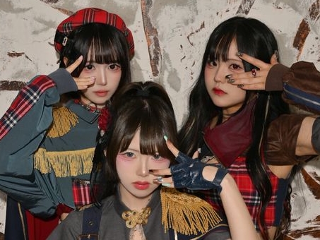 代表が“アイドルと深夜ハグ不倫”　地下グループIHOTEUが7カ月で電撃解散…不可解なタイミングに注目