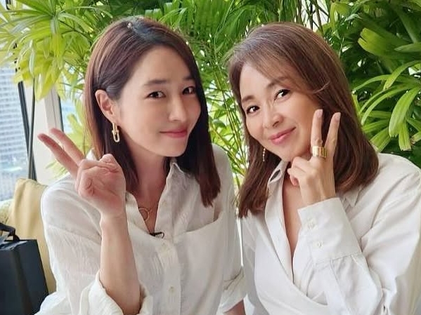 SHIHO×イ・ミンジョン、豪華すぎ“スター妻”の2ショットが東京で実現！「爆美女が2人」【PHOTO】