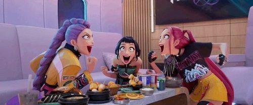 さまざまなKフードを楽しむ主人公たち