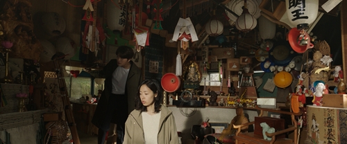 『神社　悪魔のささやき』