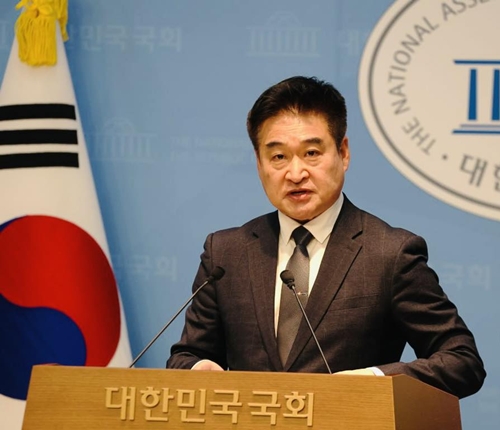 チェ・ヒョクジン議員