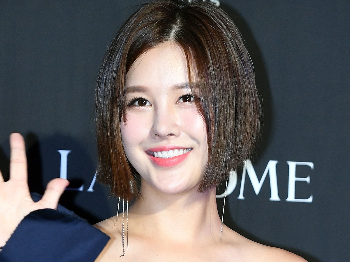 「鼻が短くなった」と副作用も…韓国の元お天気キャスター、“整形失敗”を赤裸々告白