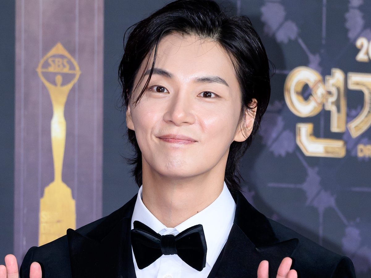 過去には“熱愛説”浮上も…韓国俳優、「共演者とこっそり付き合った？」　嘘発見器企画の質問にまさかの反応