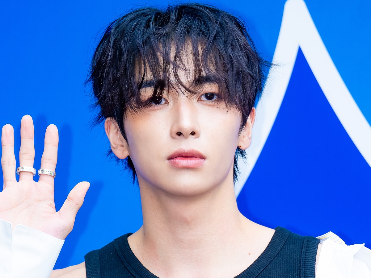 日本デビューも果たしたボーイズグループ出身俳優、2月9日入隊へ「しばらく皆さんのもとを離れる」